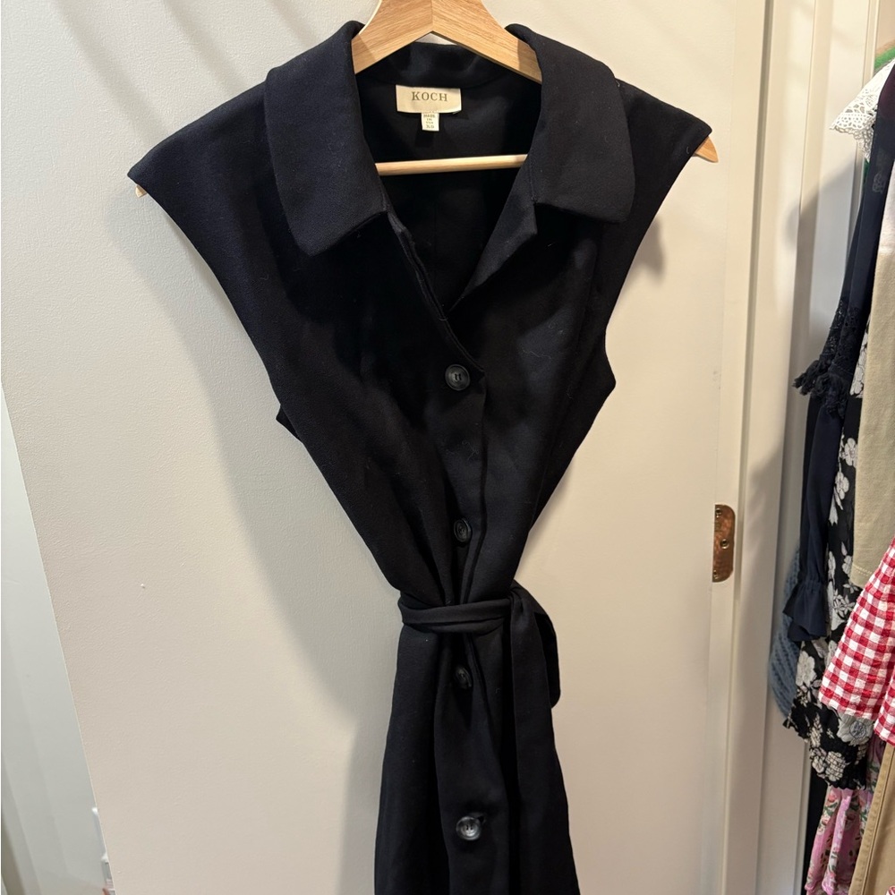 Koch Black Sleeveless Tunic Top